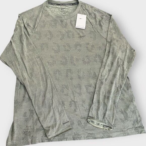 Nike Running Division Therma-FIT ADV Long-Sleeve Running Top size Large New